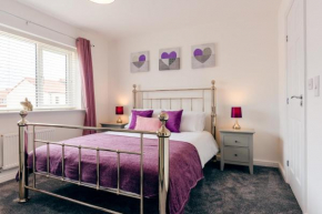 Oakley - Large, Elegant, Dog Friendly & Parking